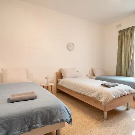 Direct Sea View 3 Bedroom Apartment Including Ps5
